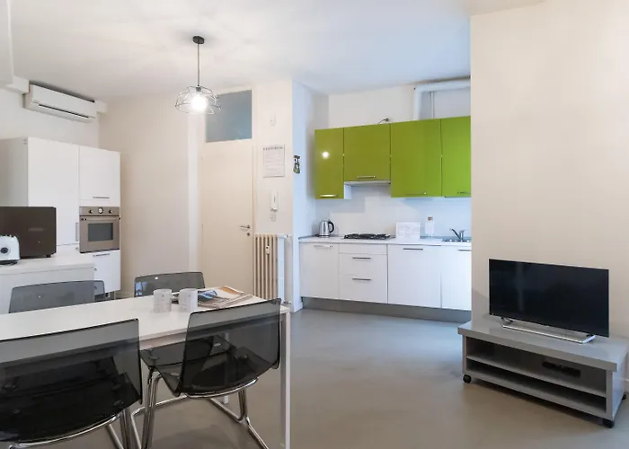 Italianway Easy - Plinio 64 Apartament *