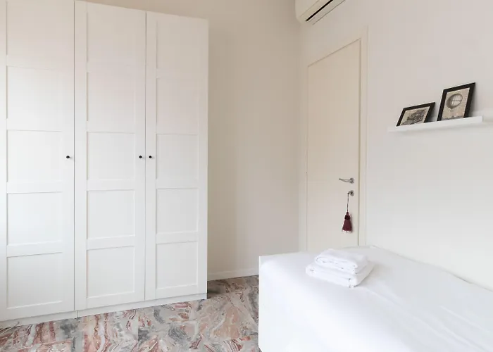 Italianway Easy - Plinio 64 Apartament *