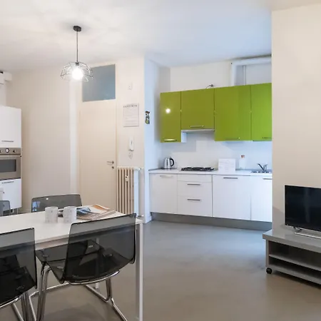 Italianway Easy - Plinio 64 Apartamento *