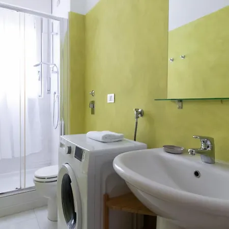 Italianway Easy - Plinio 64 아파트