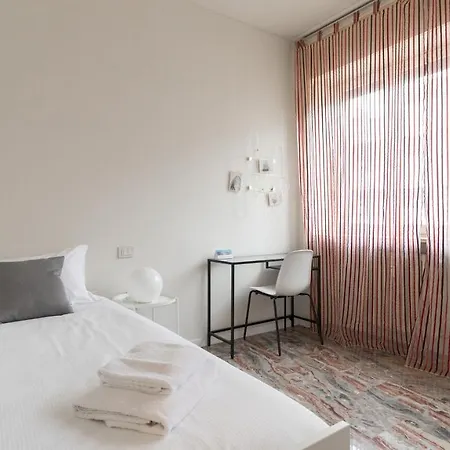 Italianway Easy - Plinio 64 ميلان