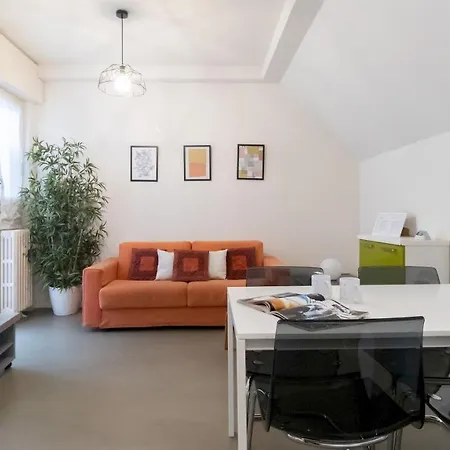 Italianway - Plinio 64 * Μιλάνο